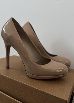 Жіночі туфлі zara, 41 розмір, бежеві