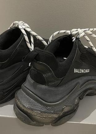 Найбажаніші кросівки balenciaga tripl s2 фото