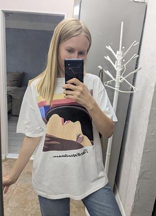 Очень стильная белая футболка pull and bear новая