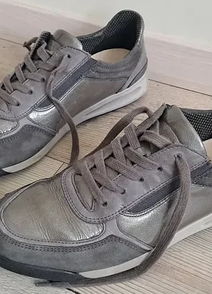 Кожаные кроссовки pier one