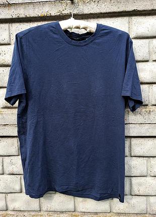 Фірмова футболка dkny л xl