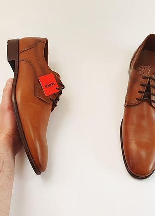 Чоловічі туфлі