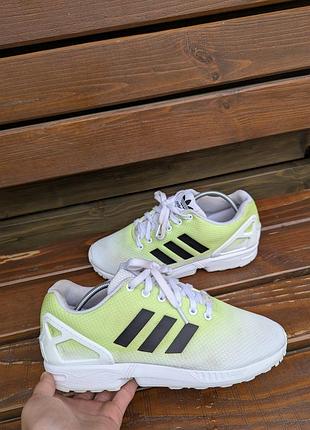 Кроссовки спортивные nero adidas