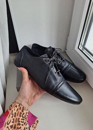 Чорні шкіряні чоловічі туфлі на шнурках 40 41 розмір