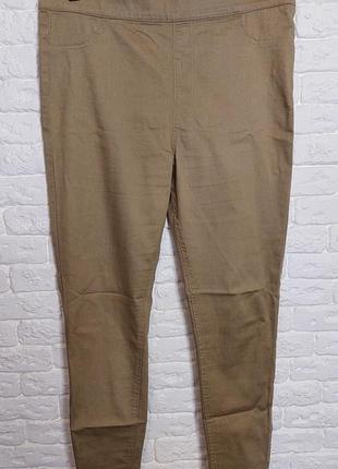 Фірмові джегінси джинси