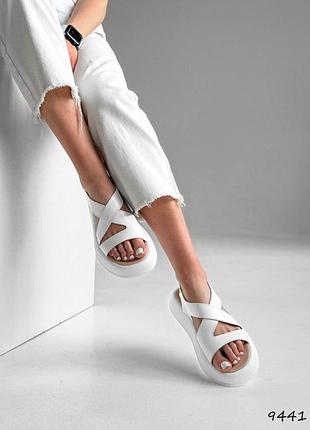 Босоножки женские 2