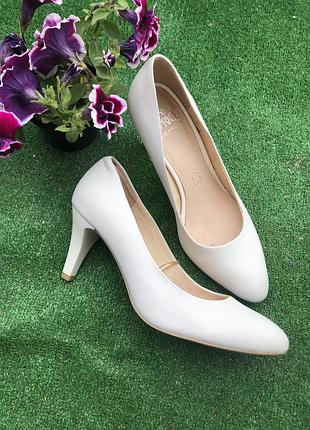 #h2 туфлі лодочкі caprice шкіряні