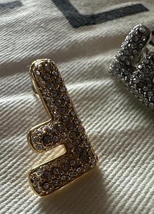 Сережки fendi