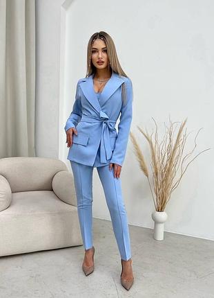 Жіночий літній  класичний діловий блакитний голубий костюм трійка топ піджак та штани