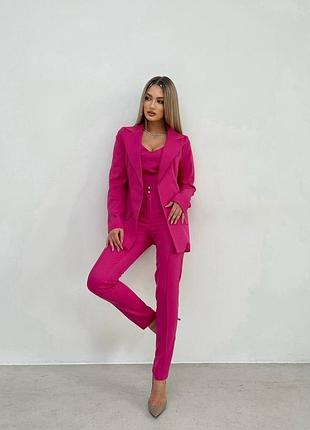 Жіночий літній класичний діловий малиновий  костюм трійка топ піджак та штани