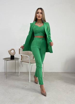 Жіночий літній класичний діловий зелений костюм трійка топ піджак та штани