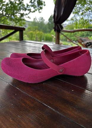 Босоніжки crocs