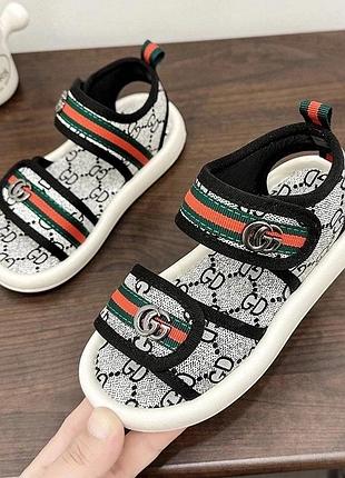 Босоніжки літо