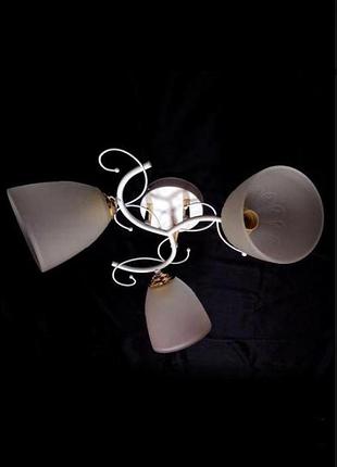 Люстра на 3 плафона