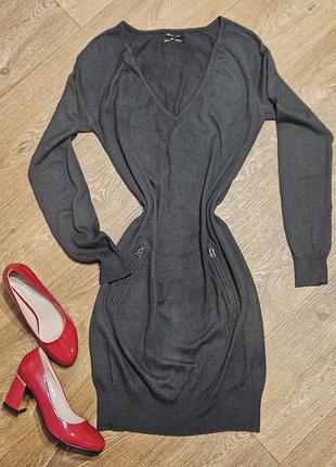 Платье-футляр женское