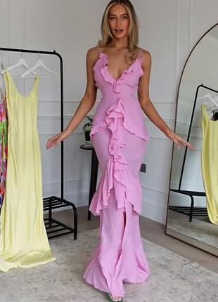 Распродажа платье prettylittlething с оборками