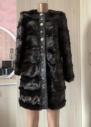 Жіноча шуба