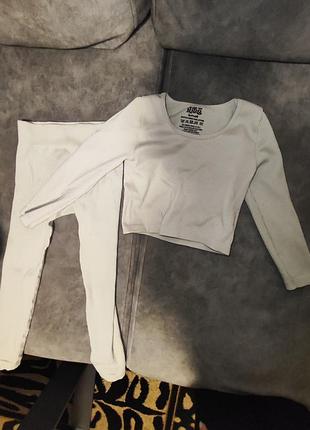 Фитнес костюм в рубчик на девочку 4-5 лет