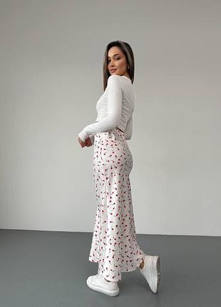 Довга спідниця