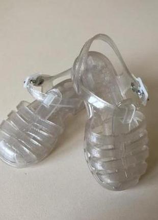 Босоножки для девочки