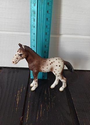 Фигурка лошадь лошадка жеребенок кнабструп от schleich шляйх тунис