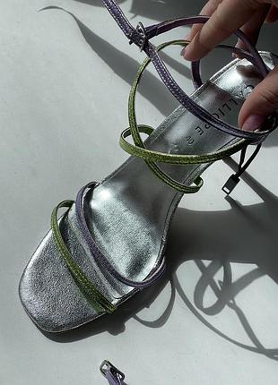 Срібні босоніжки на каблуку 40 р 40,5р