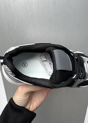 Стильні жіночі кросівки/ кросівки жіночі4 фото