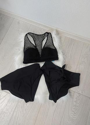 Купальник, верх и 2 высоких плавок