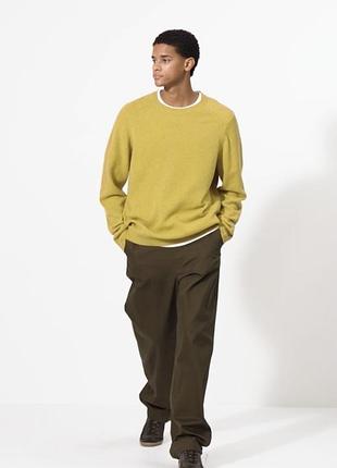 Светр з овечої вовни uniqlo, модель унісекс