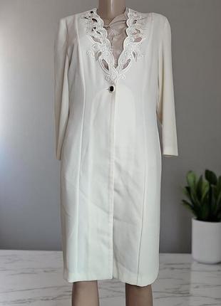 Елегантне кремове пальто-піджак mark angelo (розмір 48)