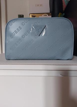 Новая сумка косметичка от guess  сумка для косметики guess