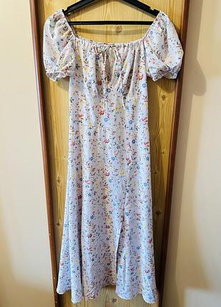 Сукня у розмірі м