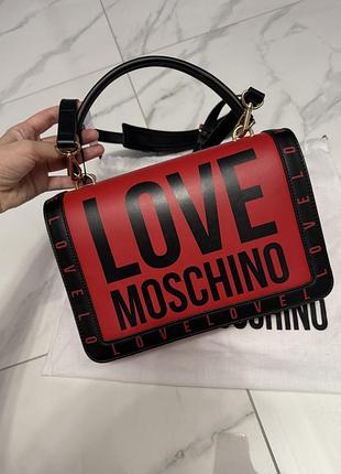 Нова сумка moschino з етикеткою та пильником, оригінал,  28х19х10 см, має 3 відділи та довгу ручку