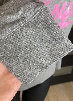 Худі з рожевою написом} 5