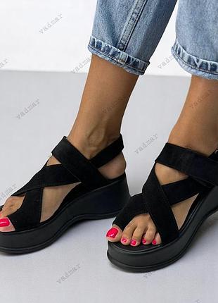 36-41 рр босоножки на фигурной танкетке натуральная замша/кожа черный, бежевый, белый, капучино