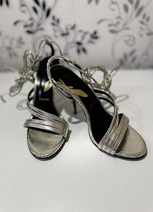 Босоножки женские из натуральной кожи patrizia pepe, 38р