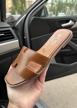 Ідеальні шльопанці під бренд легкі