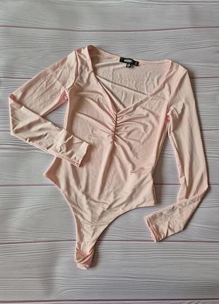 Нежно-розовое боди missguided