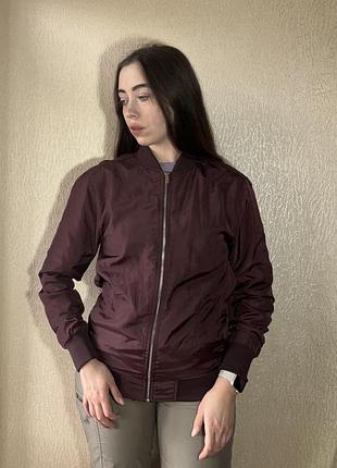 Бургунді бомбер (куртка)