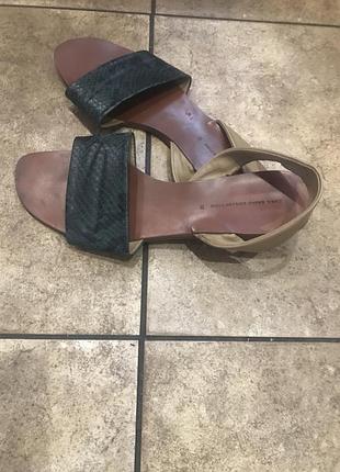Жіночі босоніжки zara