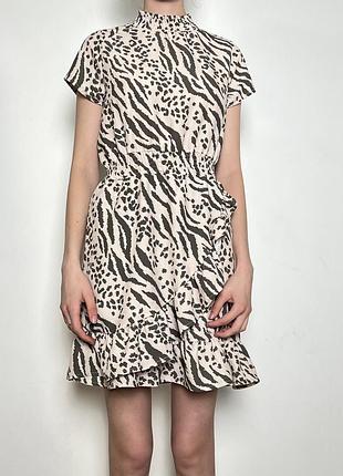 Сукня жіноча