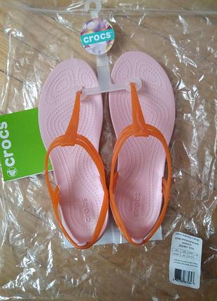 Босоножки, сандалии crocs р. w7, w9. новые