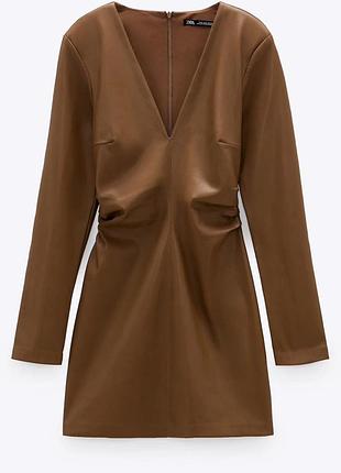 Коричнева сукня zara з еко-шкіри