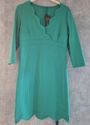 Стильное трикотажное платье изумрудного цвета. производитель украина. размер 46.