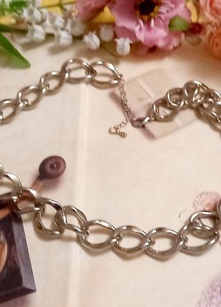 Елегантний, виразний лацюжок високої якості. америка.