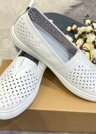 Мокасини сліпони балетки лодочки білі нові розмір 36