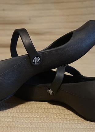 Легкие комфортные черные фирменные балетки crocs сша  36 р.( 23,5 см.)