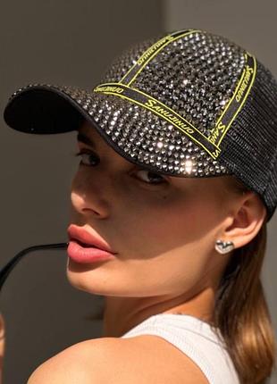 Женская кепка бейсболка в камнях diamond комбинированная.