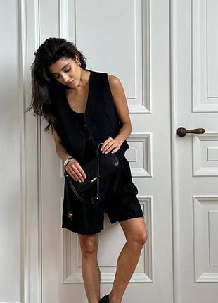 Костюм: жилет і шорти