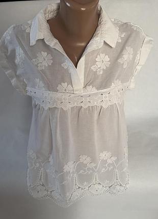 Блуза з вишивкою zara